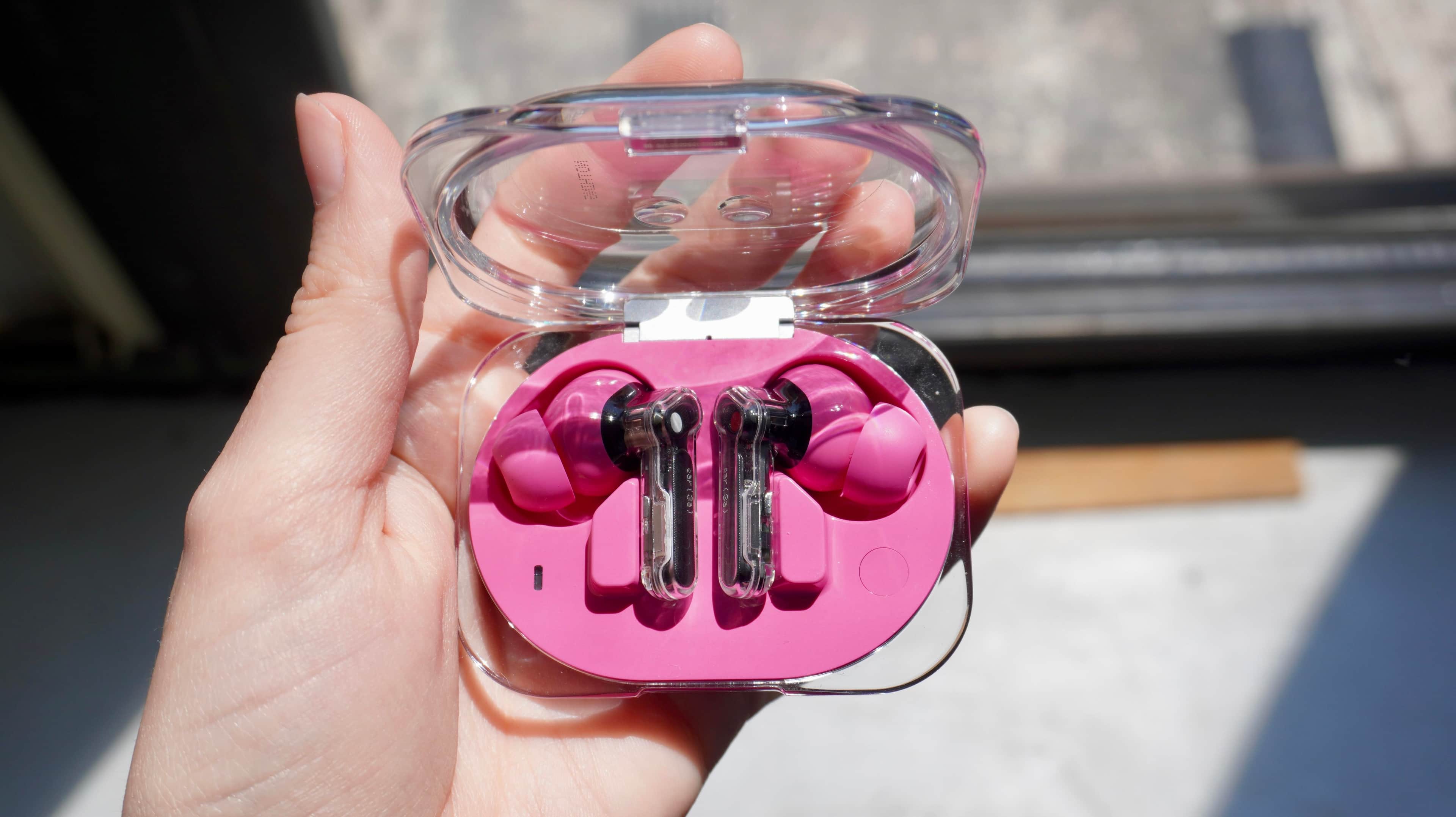 Auriculares Ear (3a) de Nothing en rosa