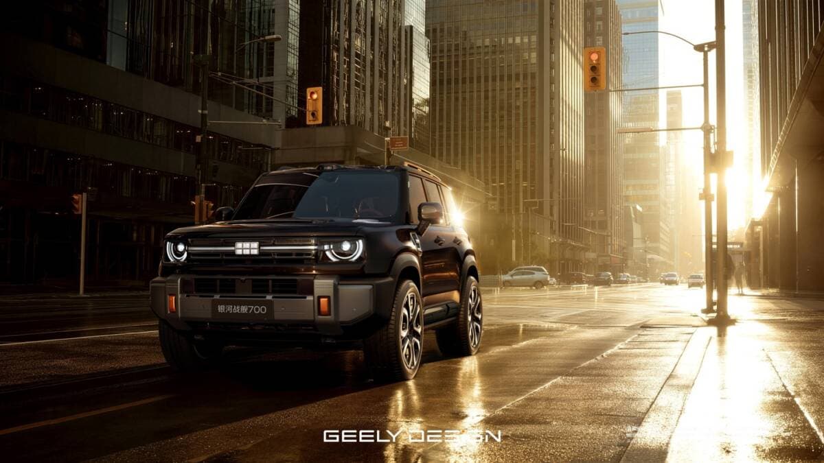 Black Geely Galaxy Battleship 700 SUV on a city street