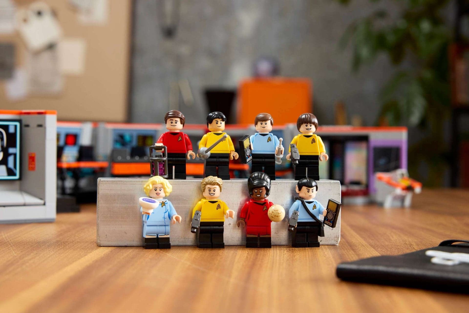 Star Trek LEGO minifigures