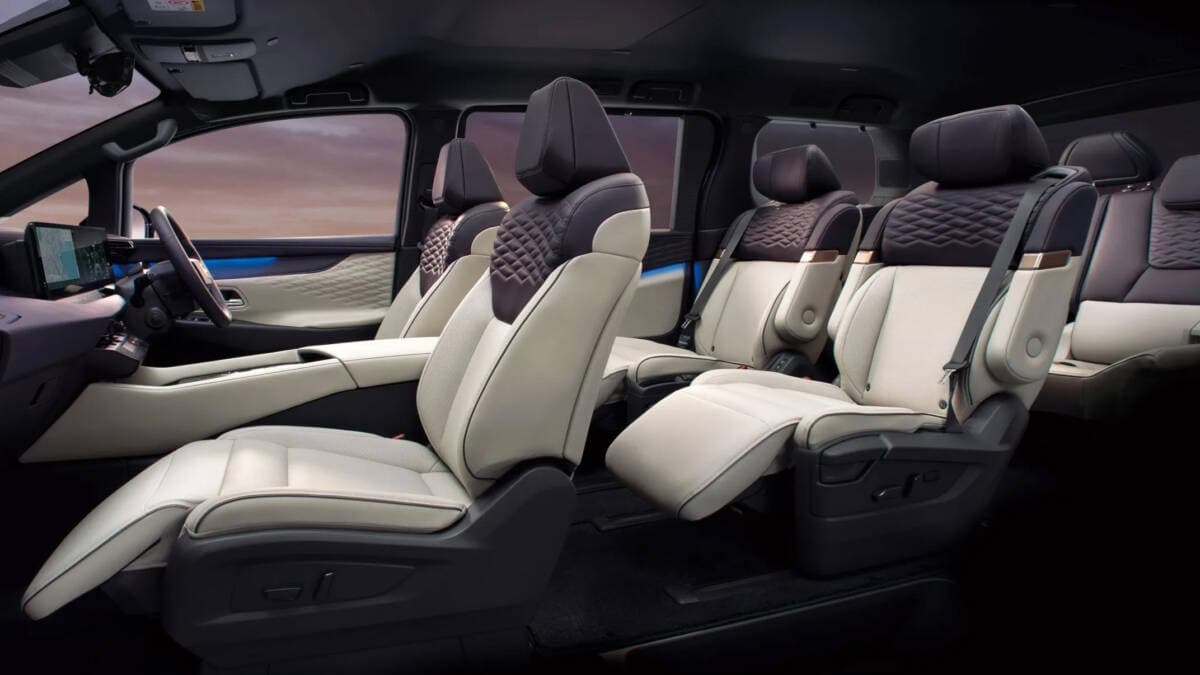 The new Nissan Elgrand returns after 16 years to challenge the Toyota Alphard