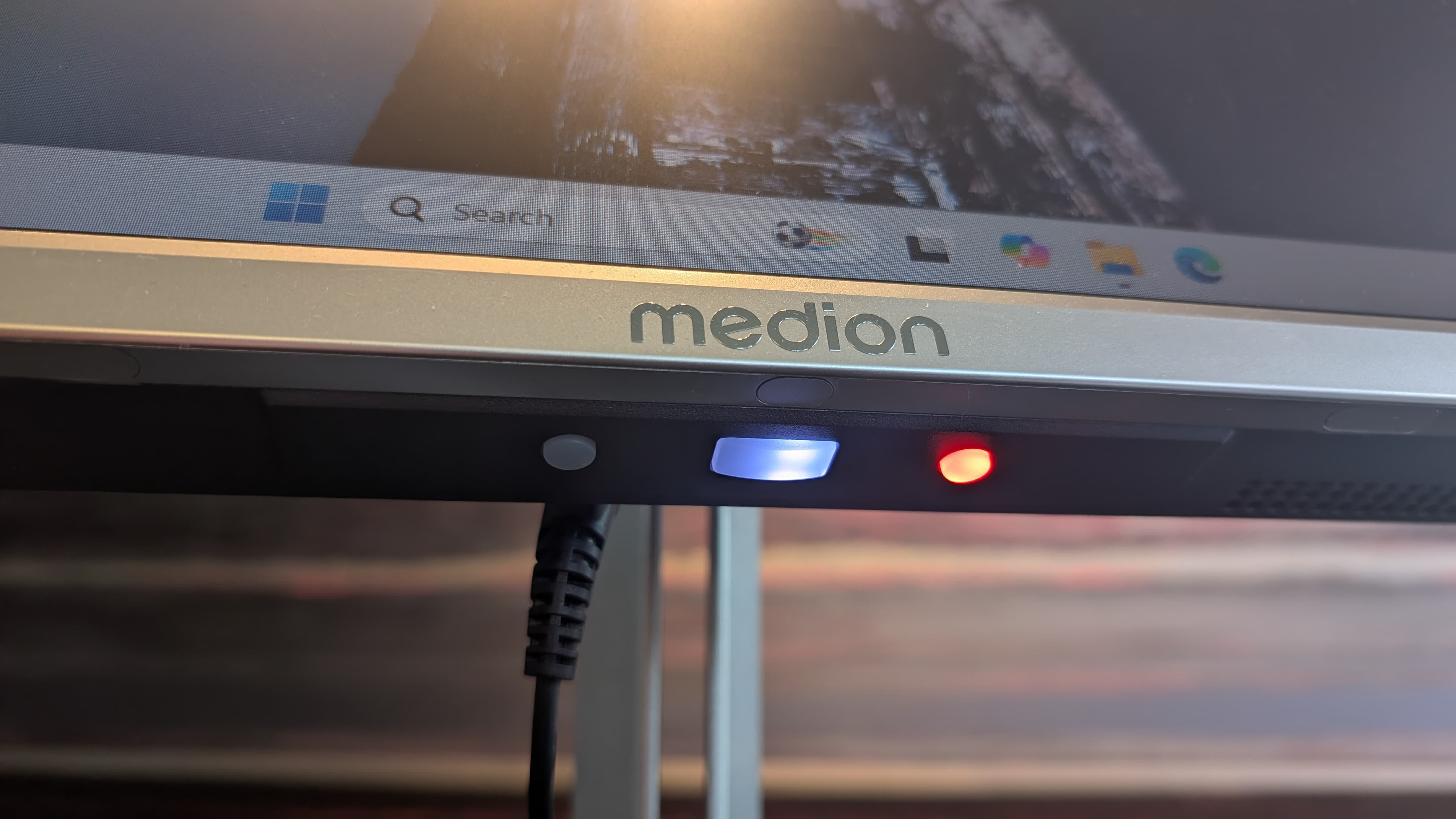 The Medion Signium 27 S1 all-in-one desktop pictured on a marble worksurface.