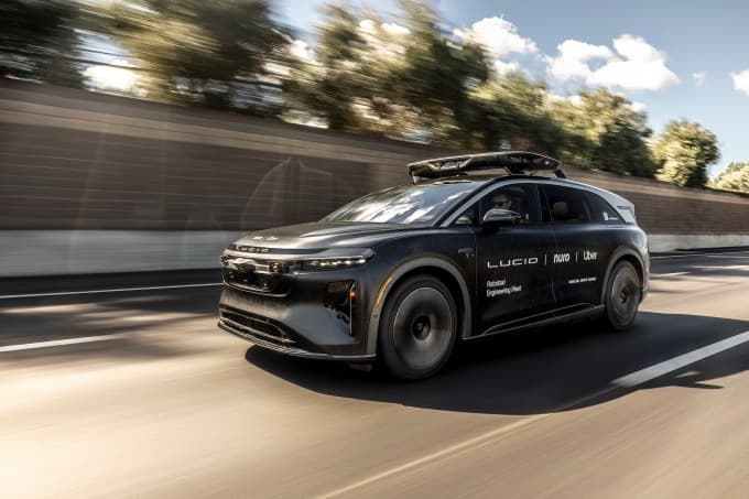 Uber and Lucid robotaxi