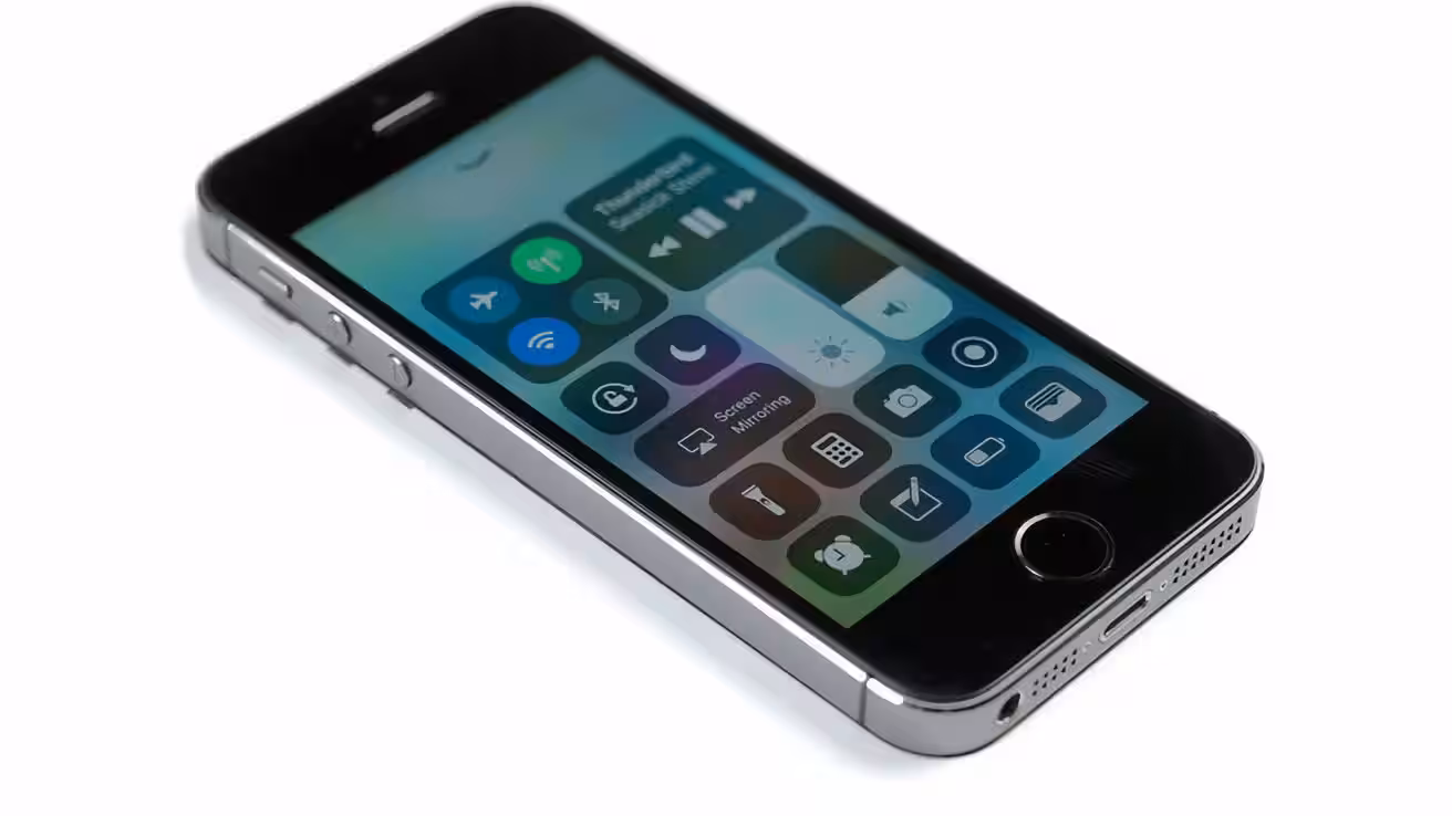 iPhone 5s displaying control center