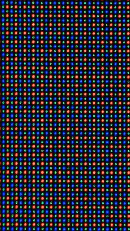 Galaxy S26 Ultra display off Privacy Display under microscope