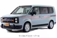 Rear quarter view of DAMD StepWGN kit