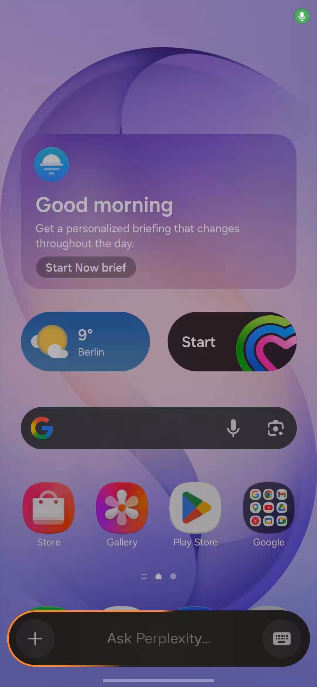 AI assistant options on Galaxy S26