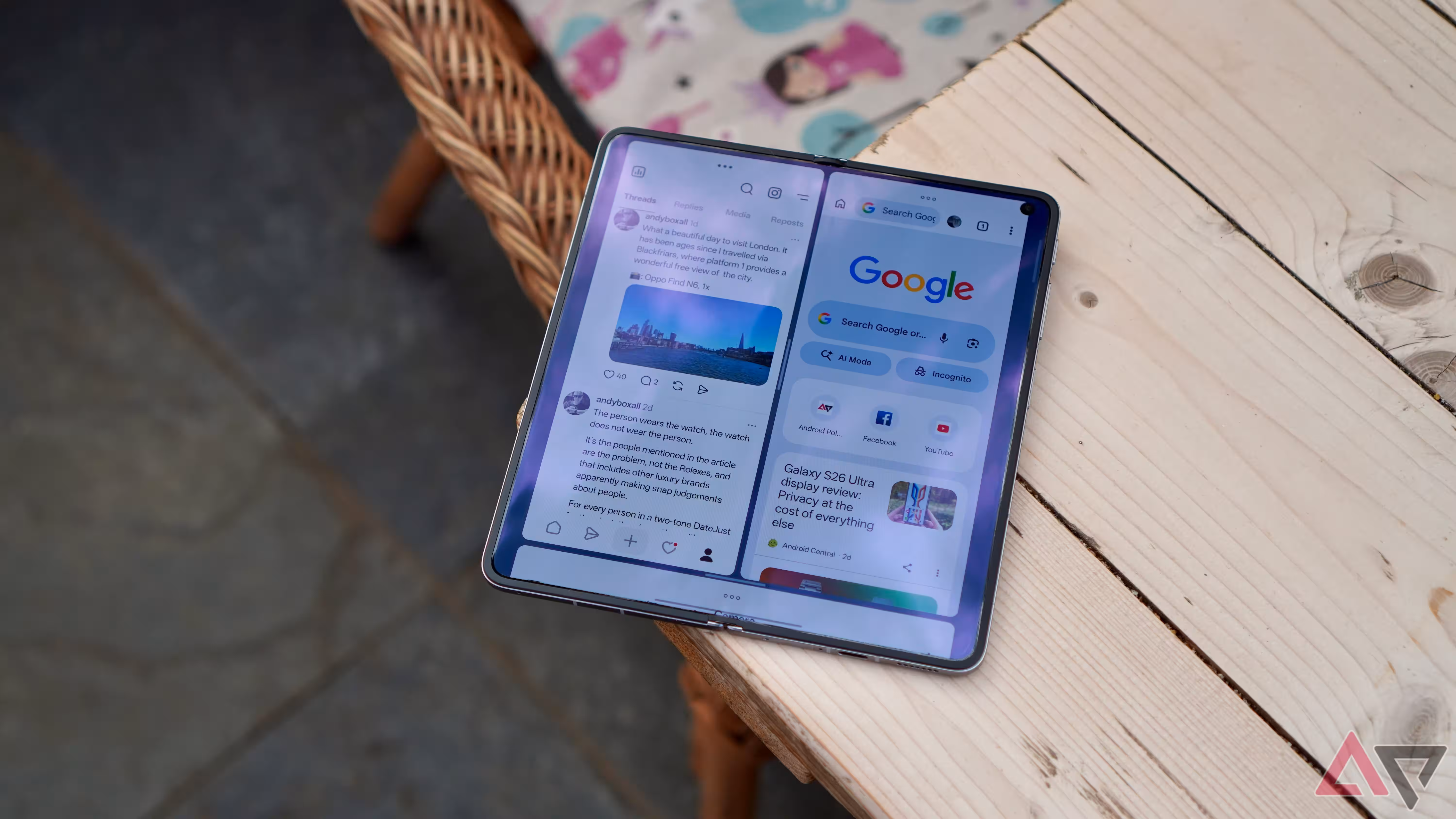 Multiple apps running on the Oppo Find N6