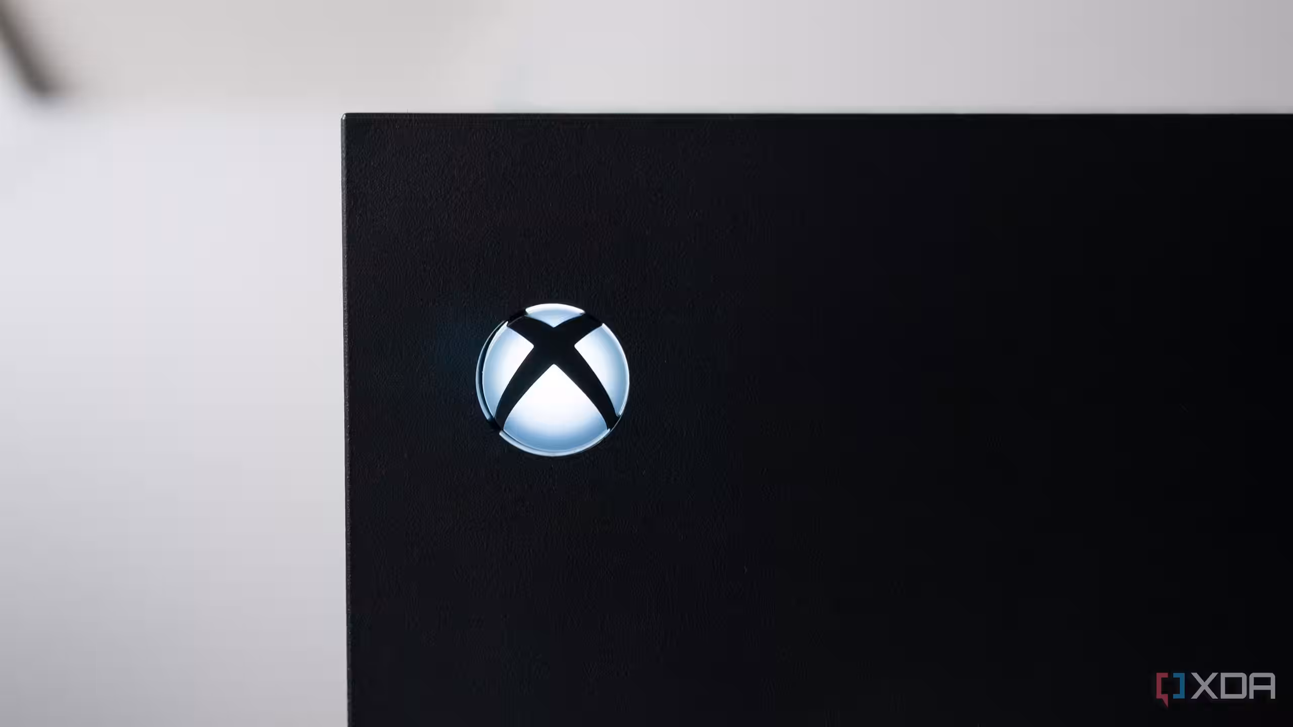 Xbox Series X power button