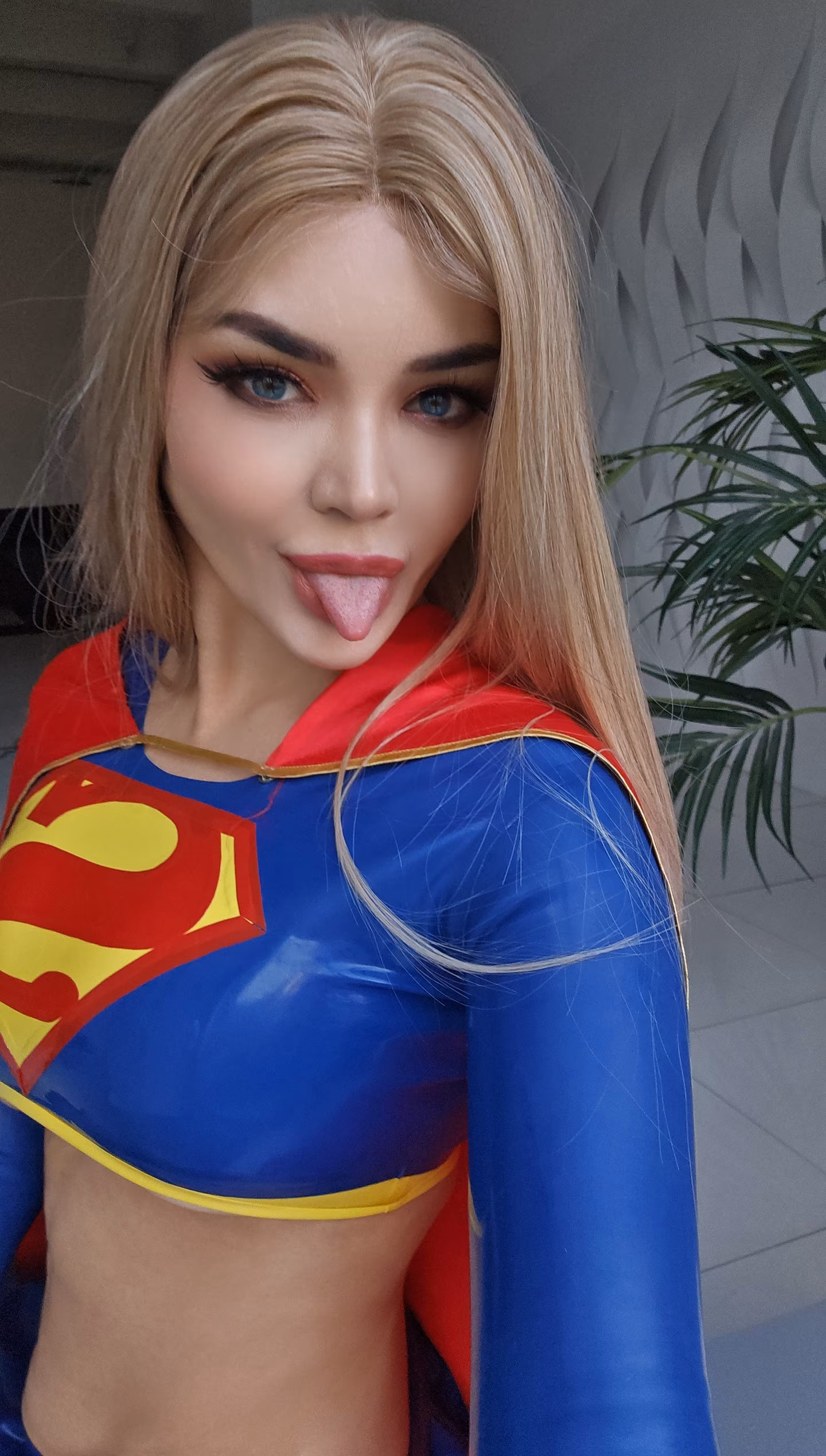 Kalinka Fox latex Supergirl cosplay