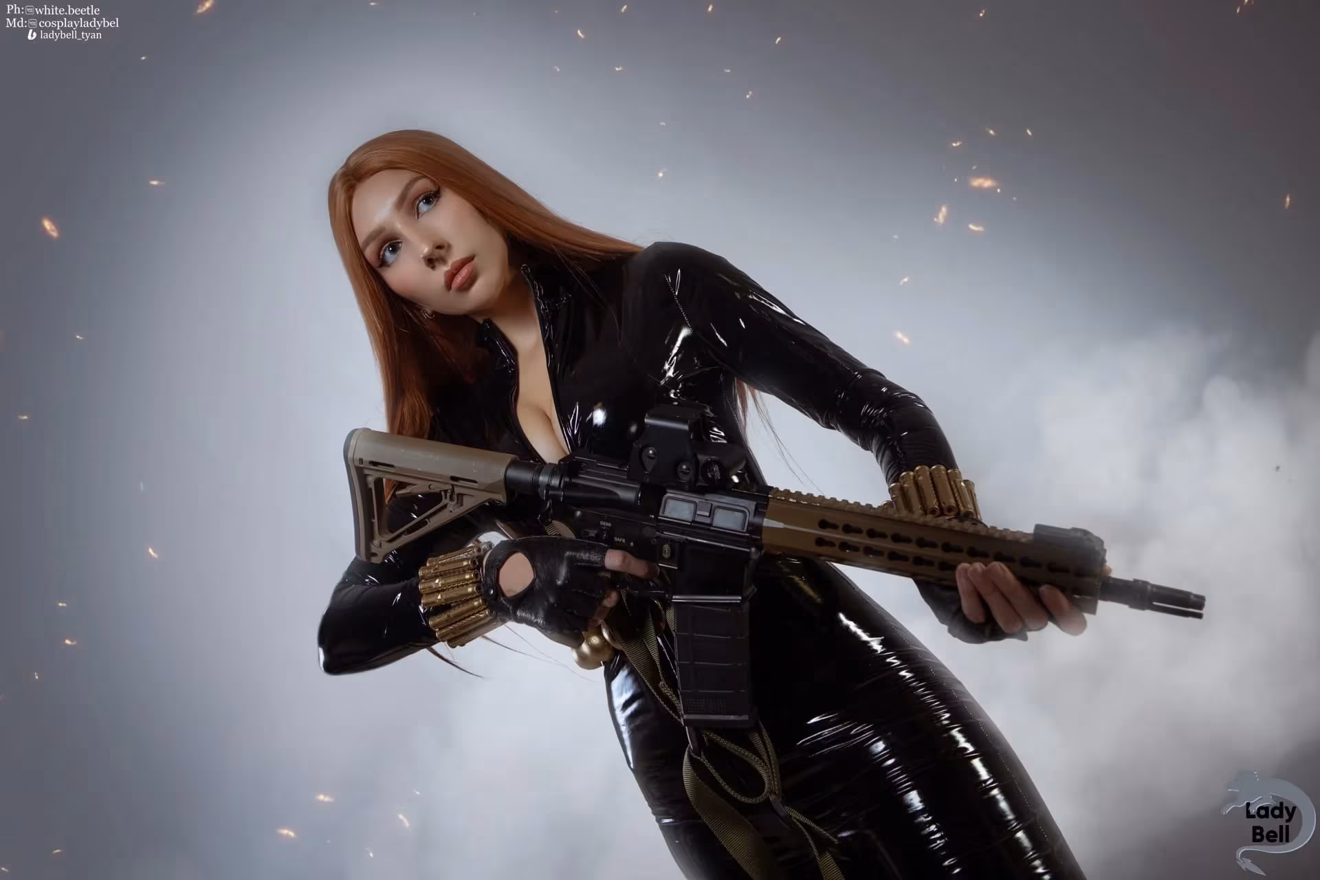 Russian cosplayer Natasha Romanoff with weapon