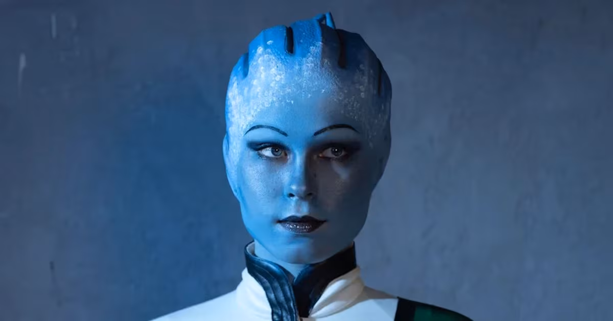 Mass Effect cosplay of Liara T'Soni mistaken for in-game screenshot