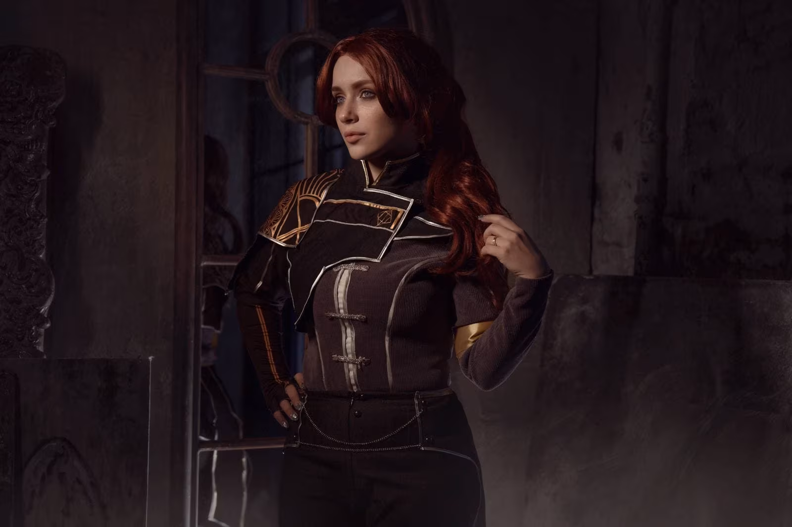 Russian model showcasing Maëlle cosplay from Clair Obscur