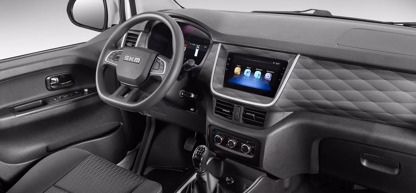 Interior views of the SKM M7 minivan from AvtoVAZ